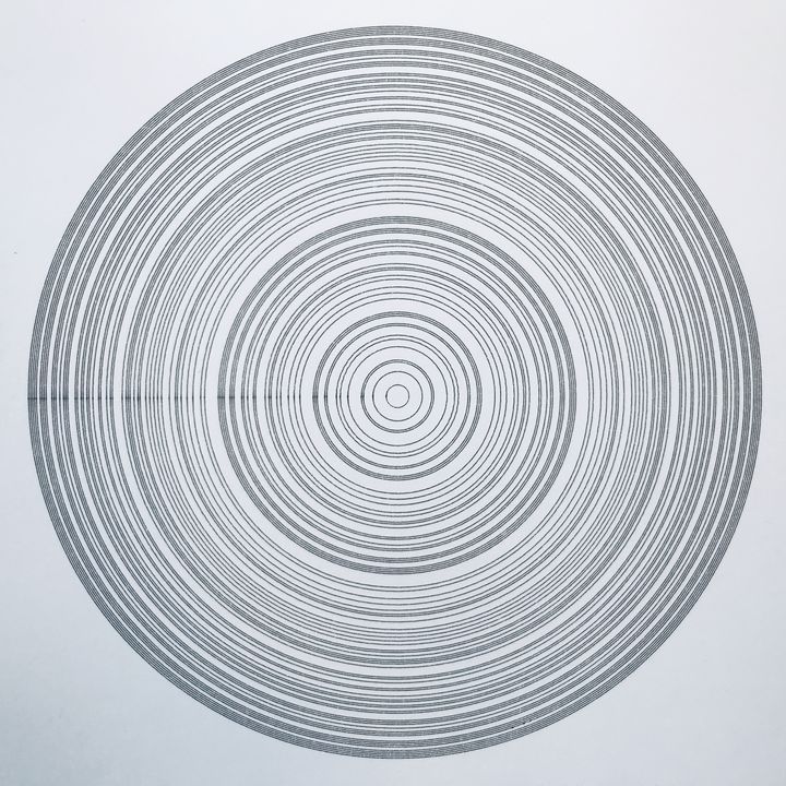 5 bits circles in circles, black on white, from the inside out
